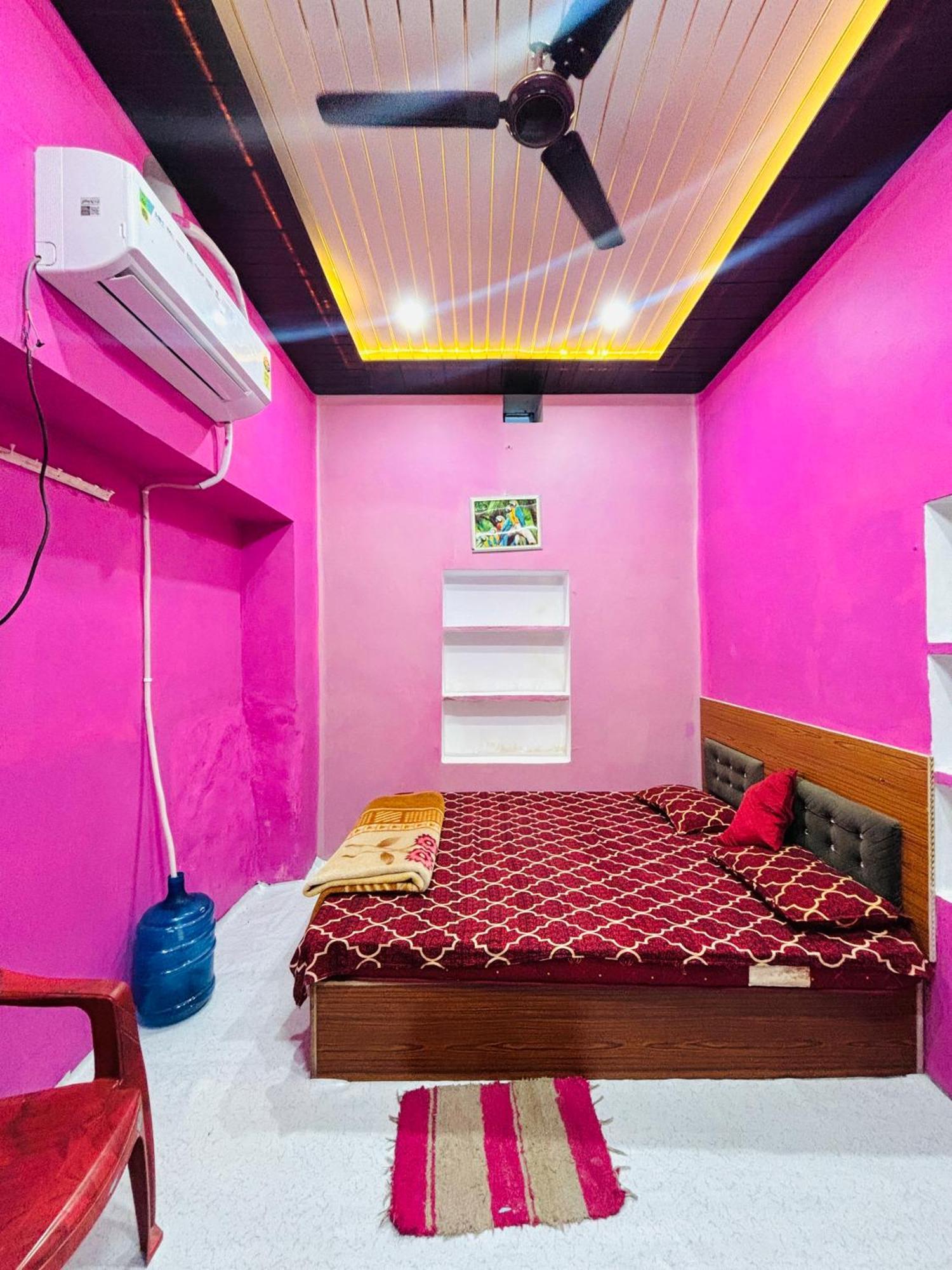 Shivalay Paying Guest House Bénarès Extérieur photo