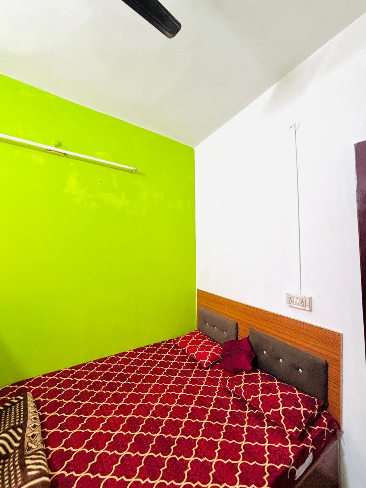 Shivalay Paying Guest House Bénarès Extérieur photo