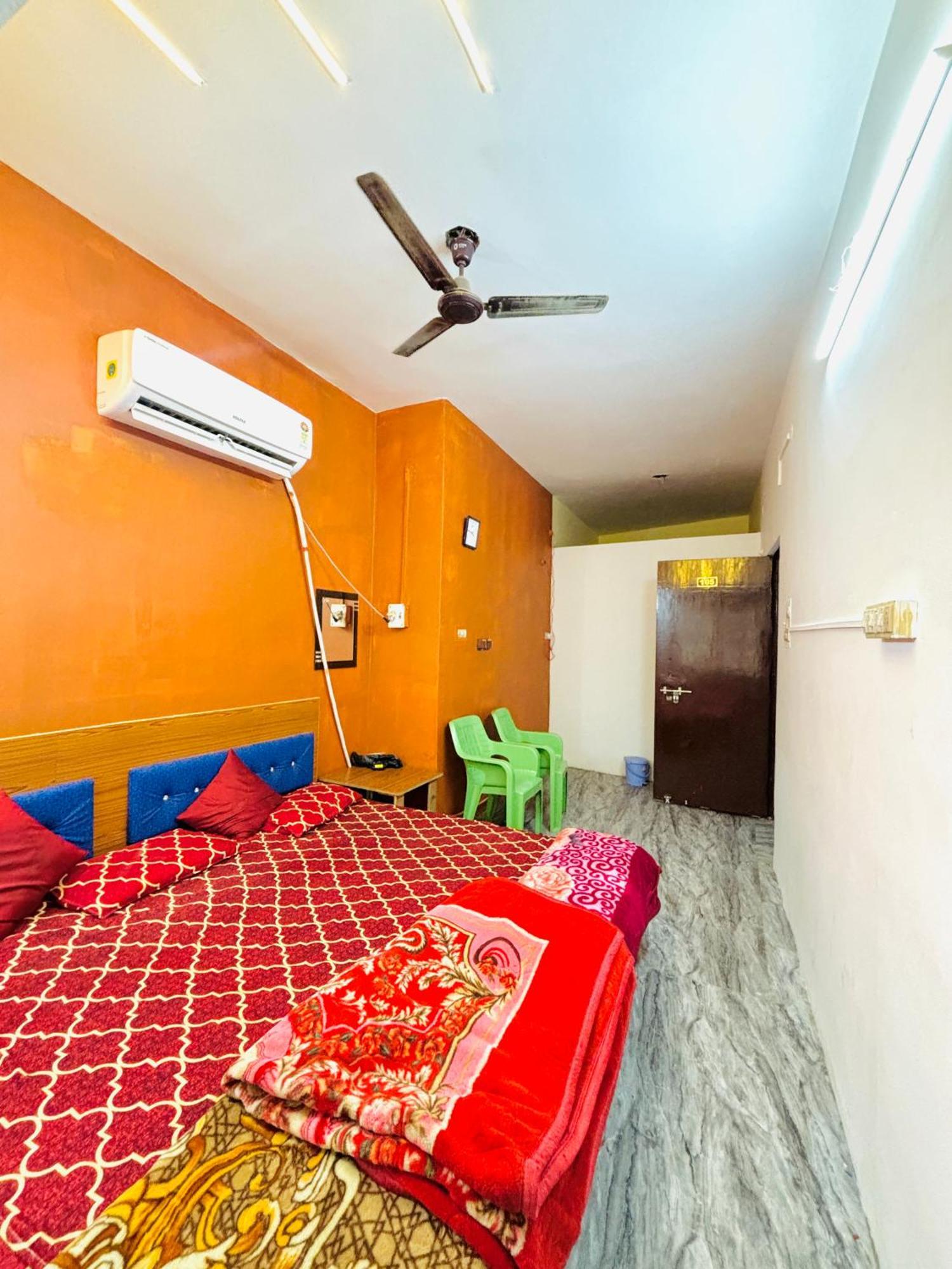 Shivalay Paying Guest House Bénarès Extérieur photo