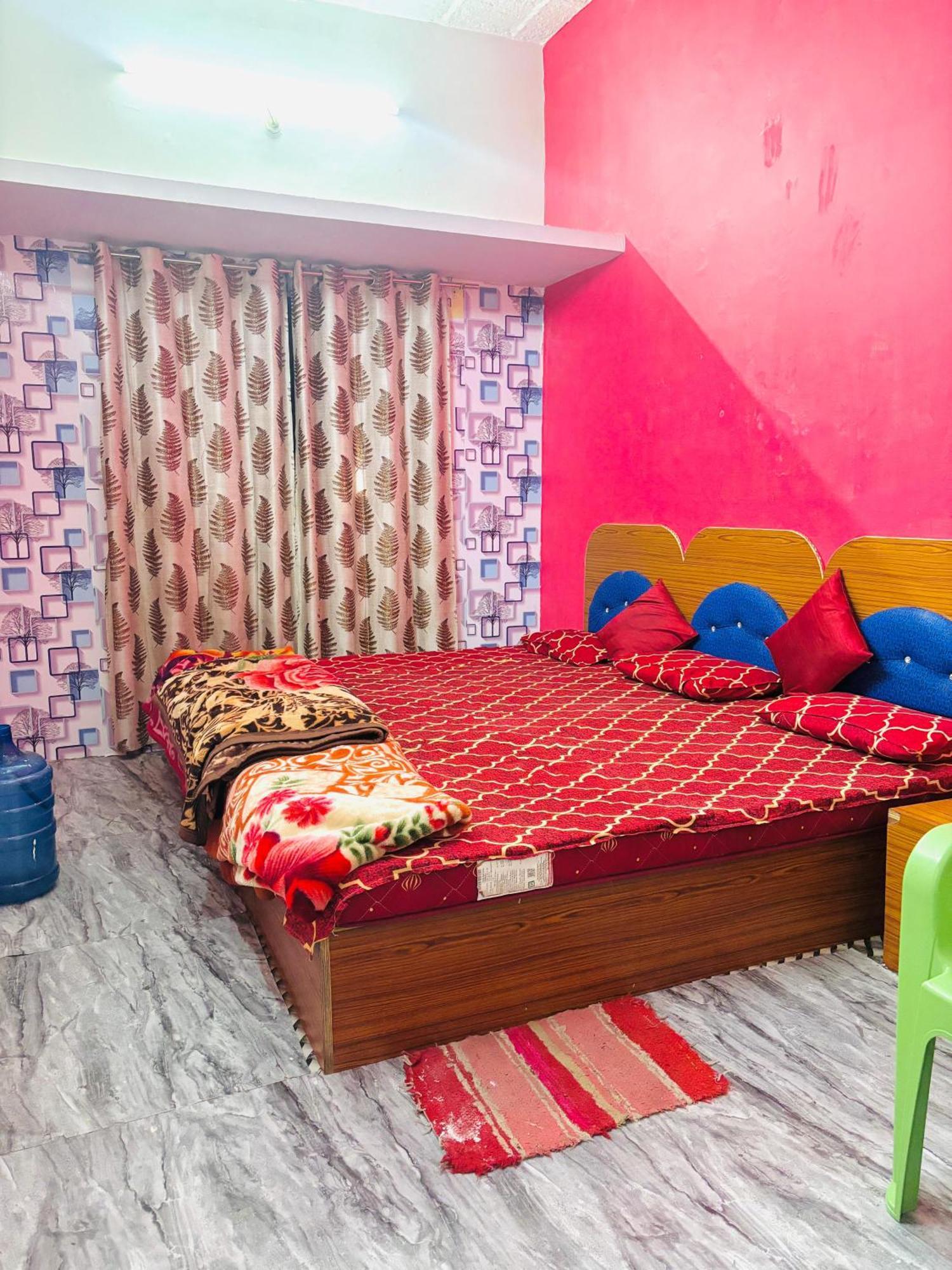 Shivalay Paying Guest House Bénarès Extérieur photo