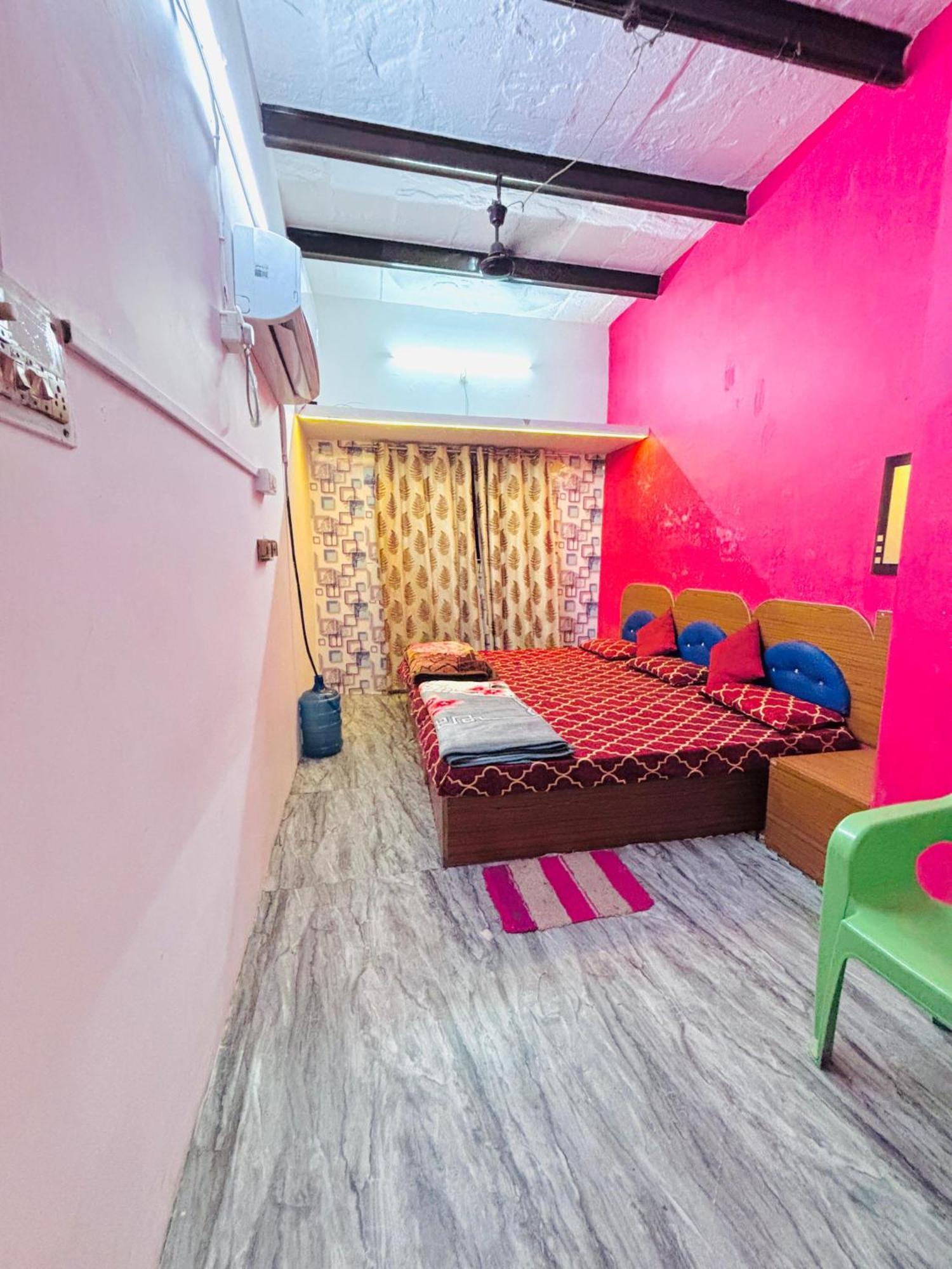 Shivalay Paying Guest House Bénarès Extérieur photo